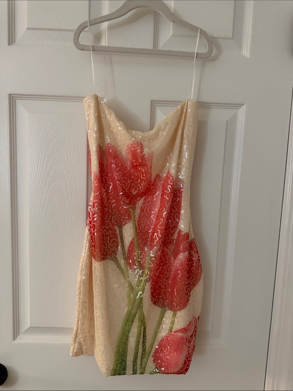 Windsor Strapless Sequin Dress in Cream and Red Tulip Print